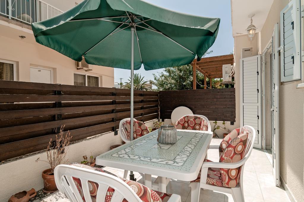 Sue'S Apartment Пафос Екстер'єр фото
