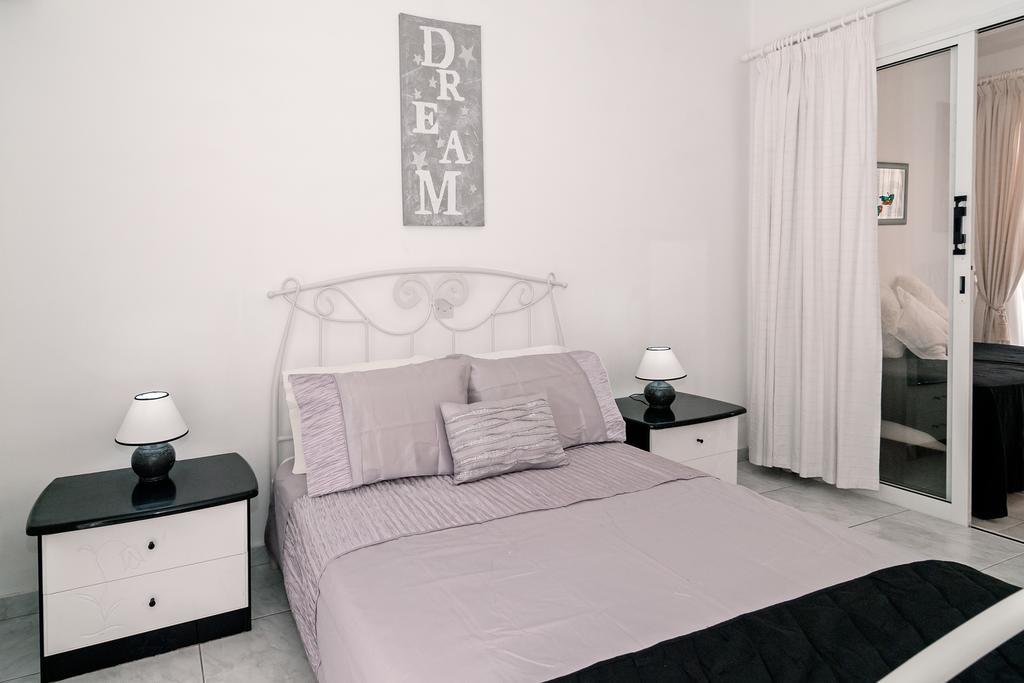 Sue'S Apartment Пафос Екстер'єр фото