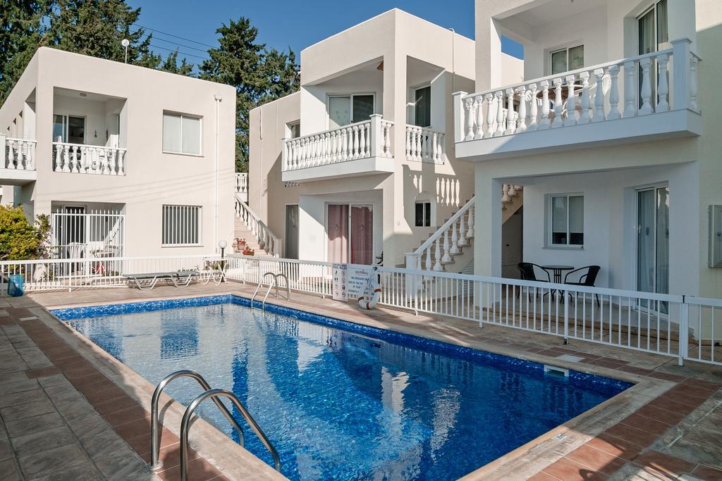 Sue'S Apartment Пафос Екстер'єр фото